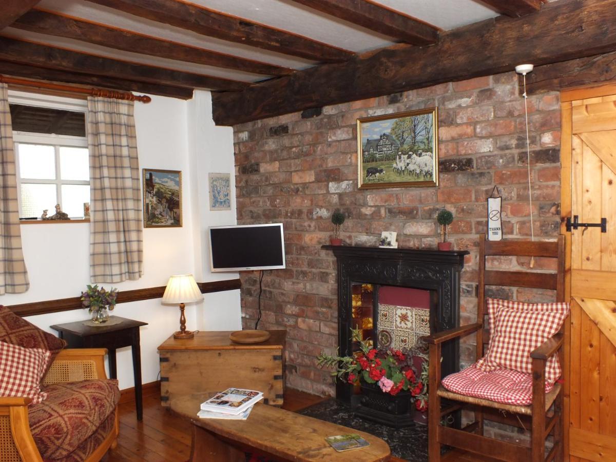 Bank Farm Cottages 낸트위치 외부 사진